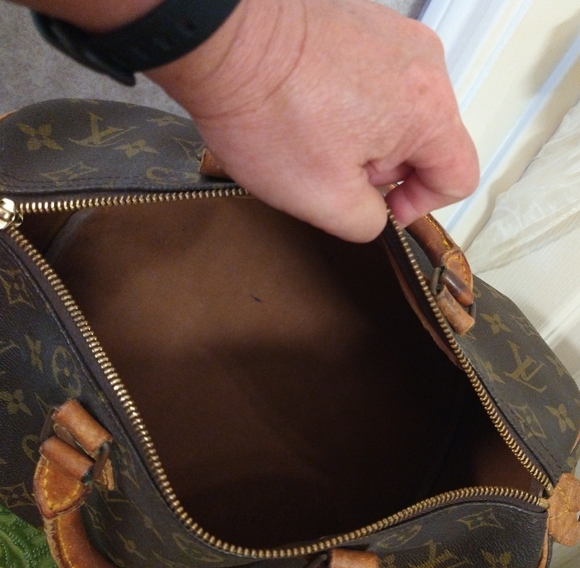Louis Vuitton Speedy 30 Monogram - Picture 9 of 16